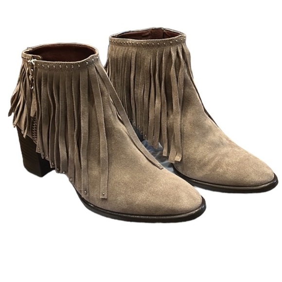 Etienne Aigner Fringe TATI BOOTIE IN PUTTY SUEDE SZ 9.5 - Picture 4 of 13